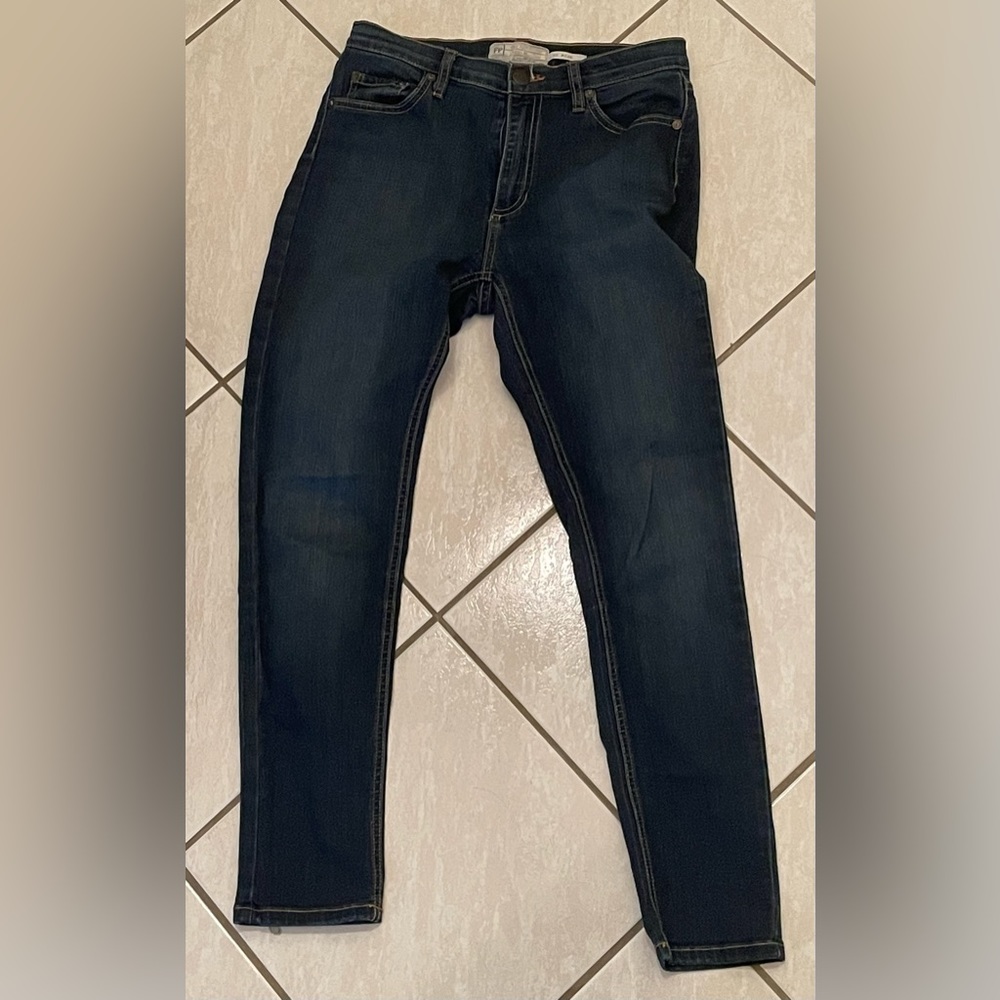 Free People Size 27 Hi Rise Jeans Stretch Fitted Straight Leg